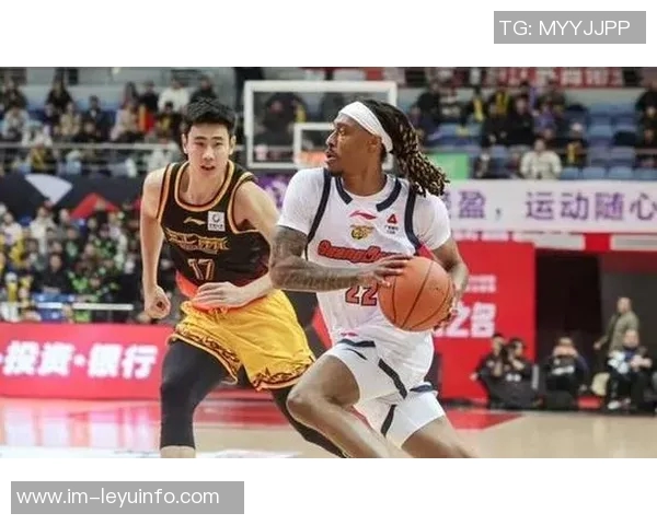 广东防守漏洞显著深圳外援速度优势成关键因素